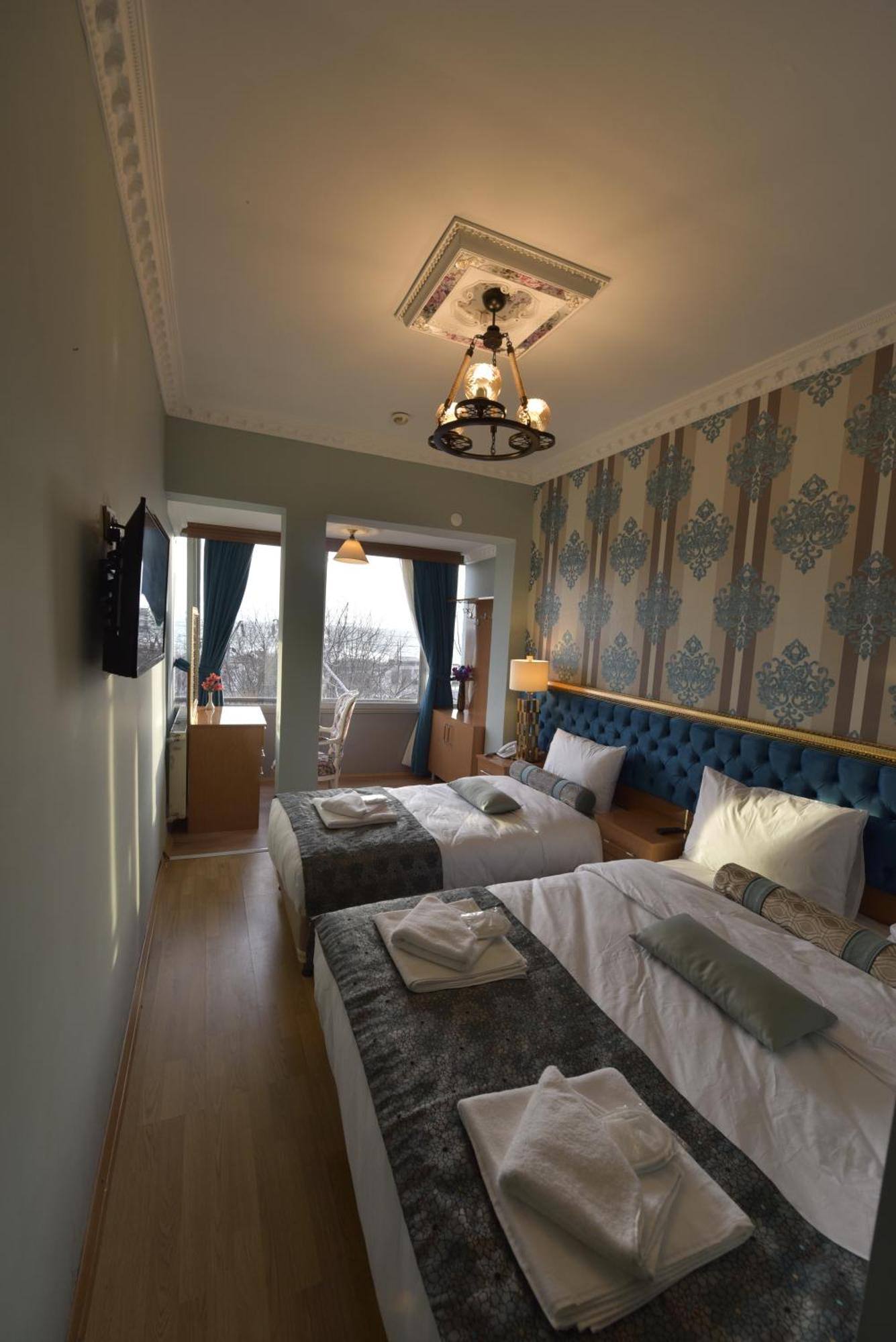 Golden Palace Sea View Истанбул Екстериор снимка
