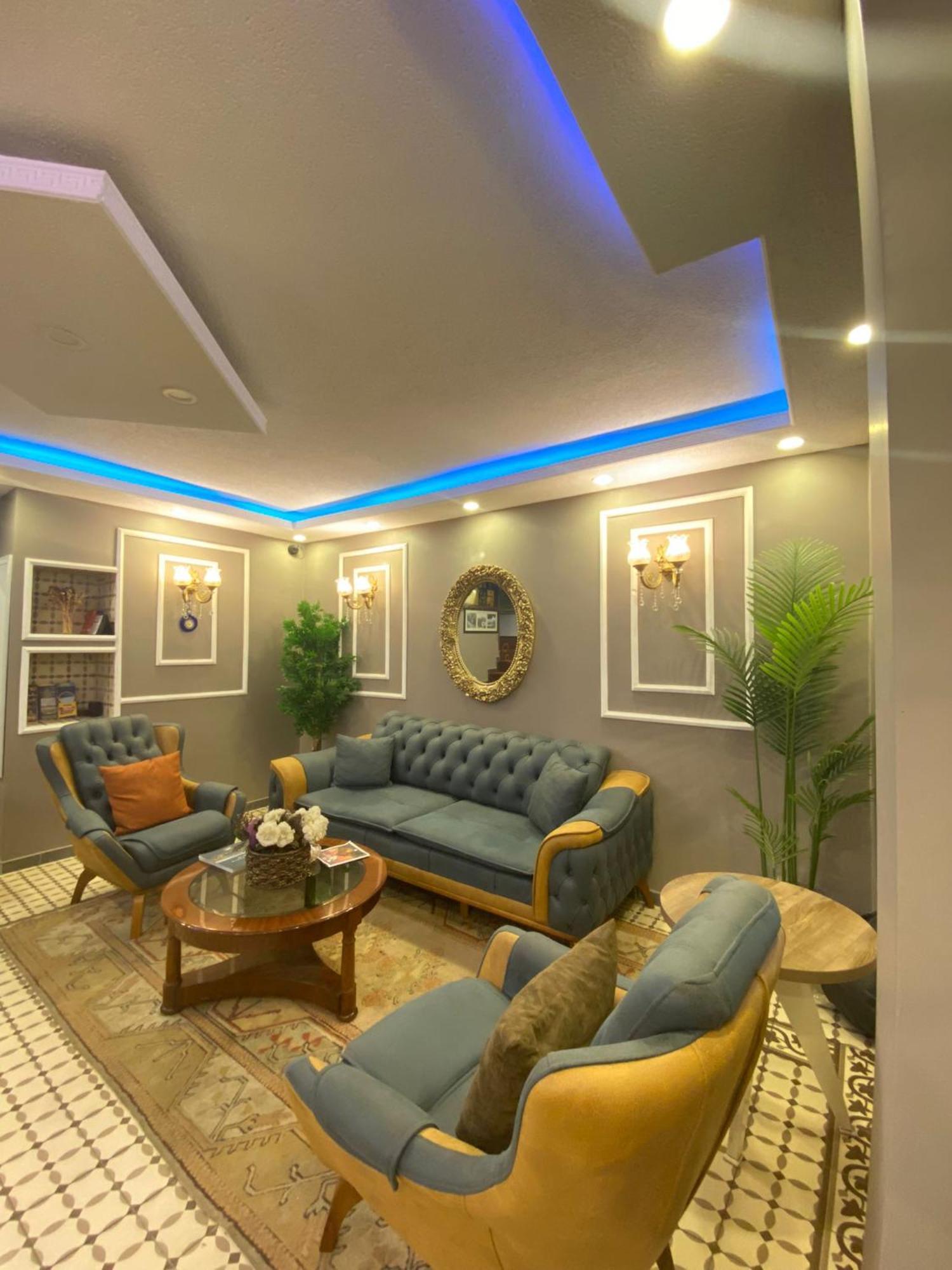 Golden Palace Sea View Истанбул Екстериор снимка