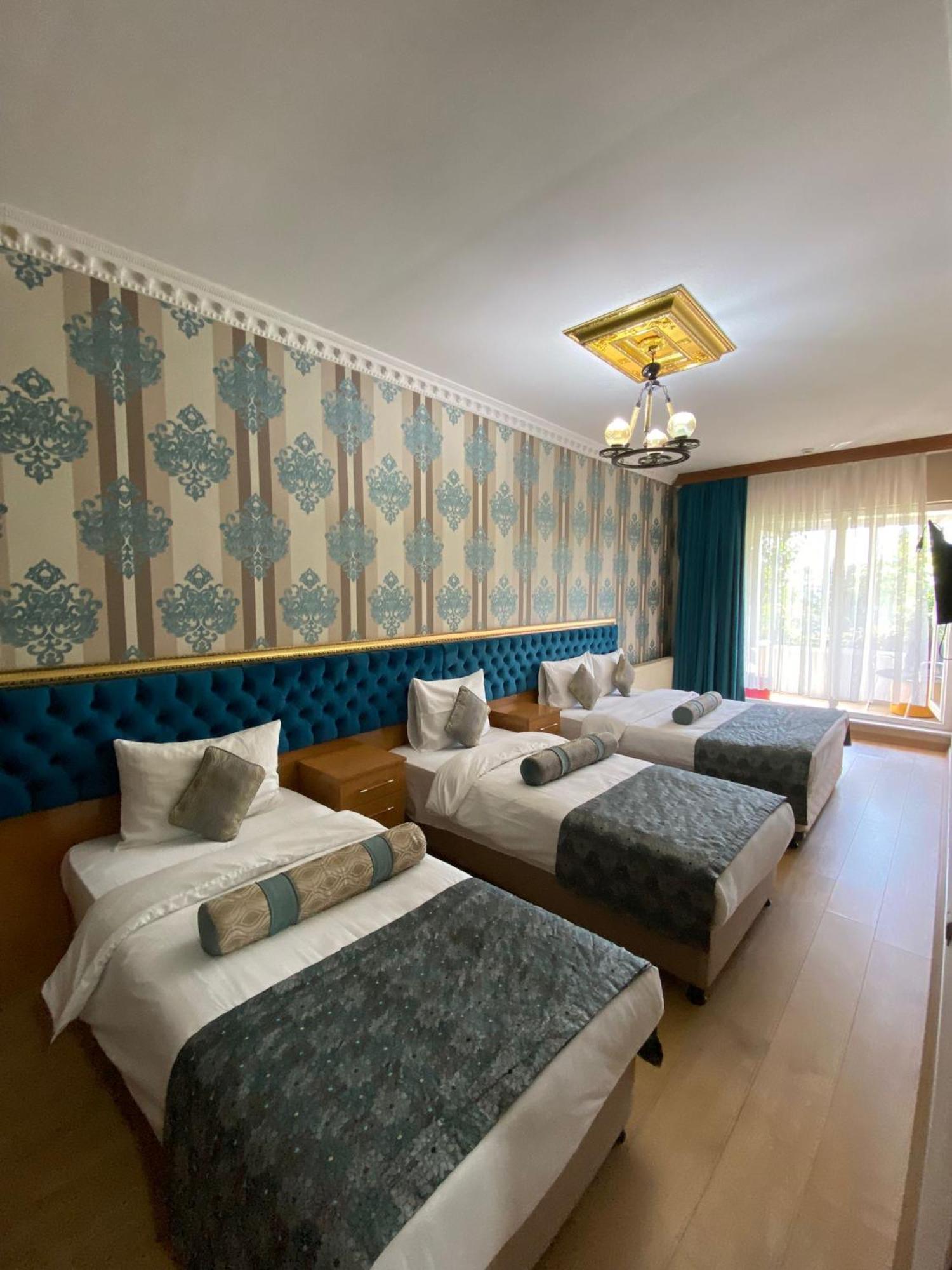 Golden Palace Sea View Истанбул Екстериор снимка